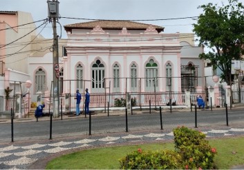 Biblioteca Jurary Magalhães JR.